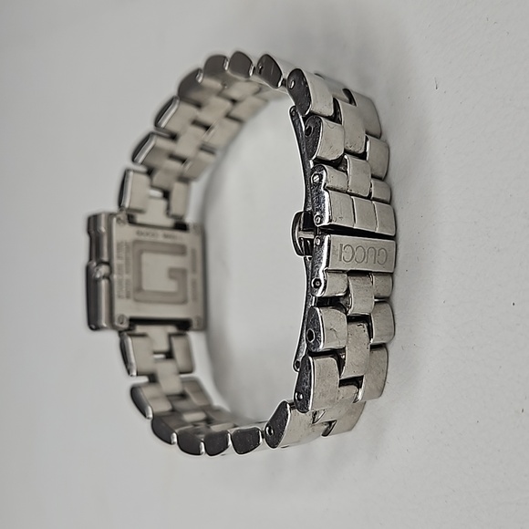 Authentic Gucci "G" 3600L Ladies 29mm Watch - Picture 7 of 13